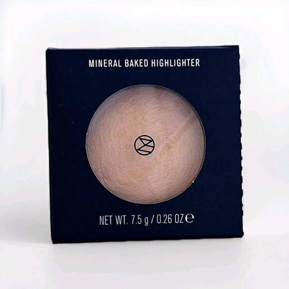 IL MAKIAGE Mineral Baked Highlighter in Halo BNIB - Picture 4 of 5